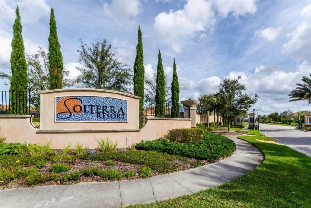 6 Bedrooms- 5,5 Bathrooms- Solterra 5271 Ww Davenport Exterior photo